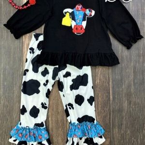 2 piece outfit 💙 starting @ $18